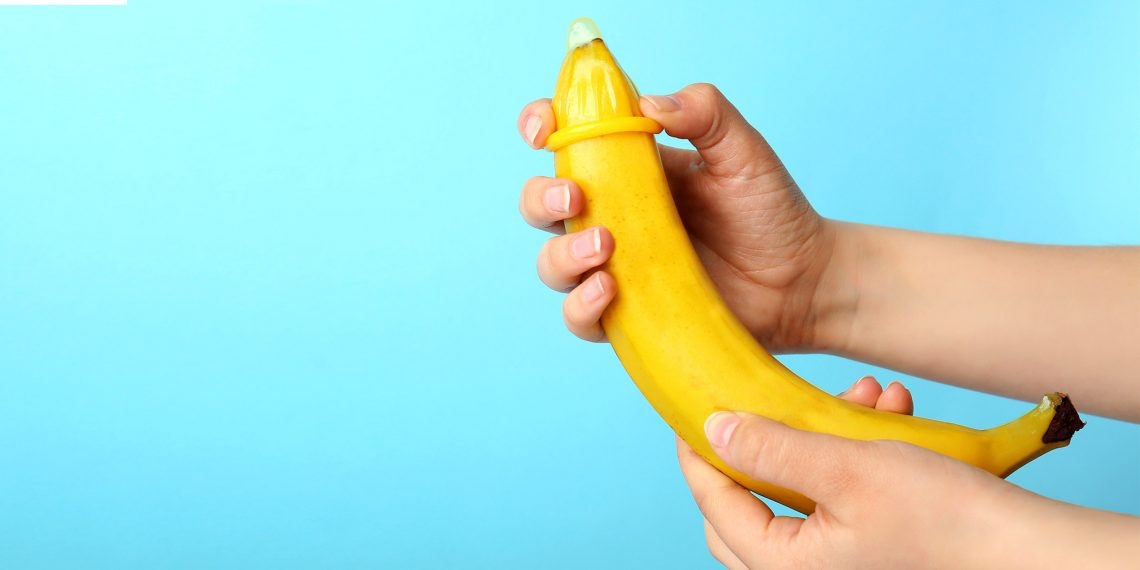 How to use a condom correctly: a very important guide for men!!!