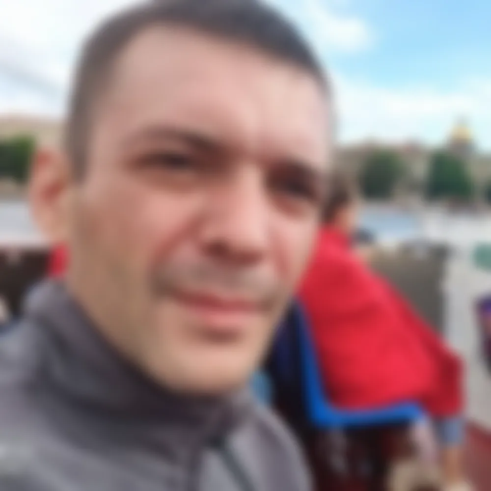 вася